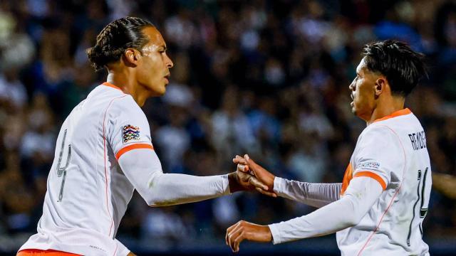 【欧国联】范戴克赖因德斯建功，荷兰2比2绝平希腊